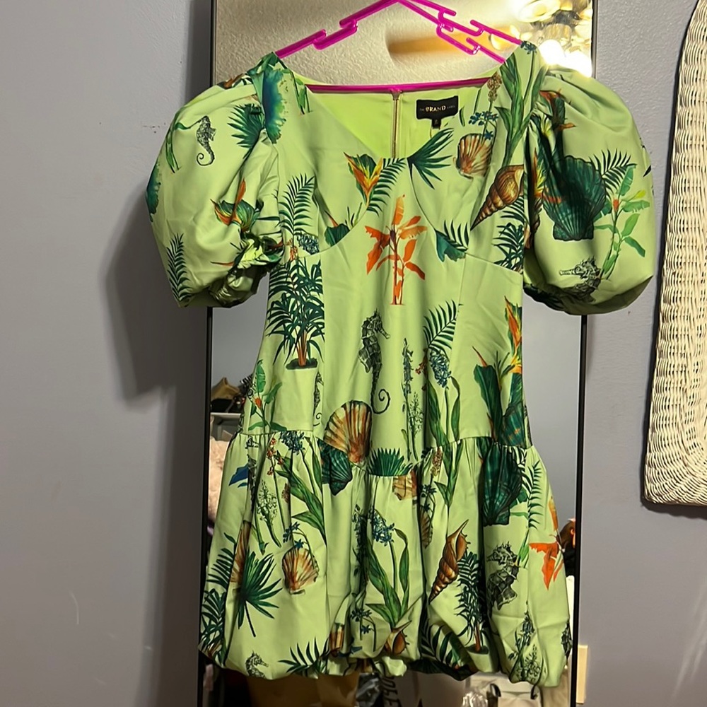 This would be a great dress if you are a woman with a statement it’s above thigh